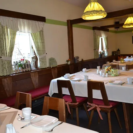 & Restaurant Zur Linde