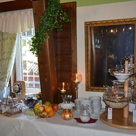 & Restaurant Zur Linde