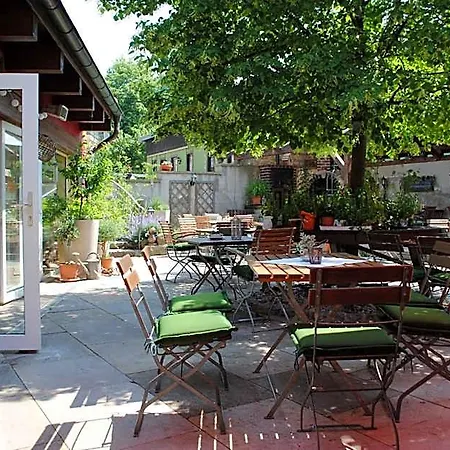 & Restaurant Zur Linde