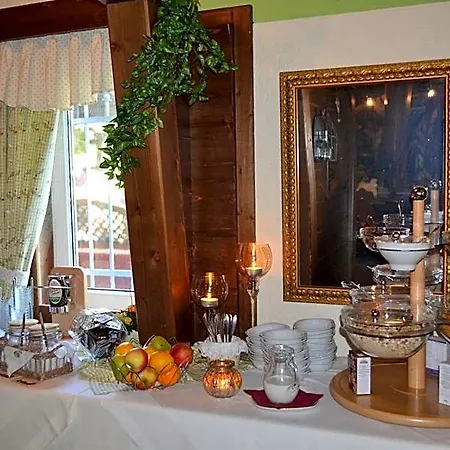 Ξενοδοχείο & Restaurant Zur Linde 3*