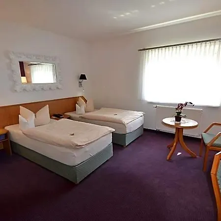 & Restaurant Zur Linde Ξενοδοχείο 3*