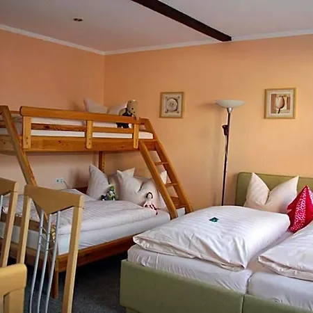 & Restaurant Zur Linde 3*