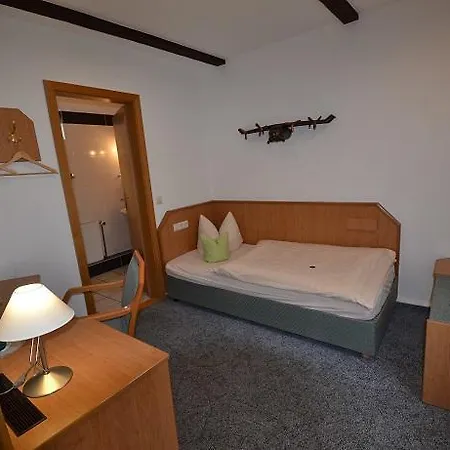 & Restaurant Zur Linde Freital