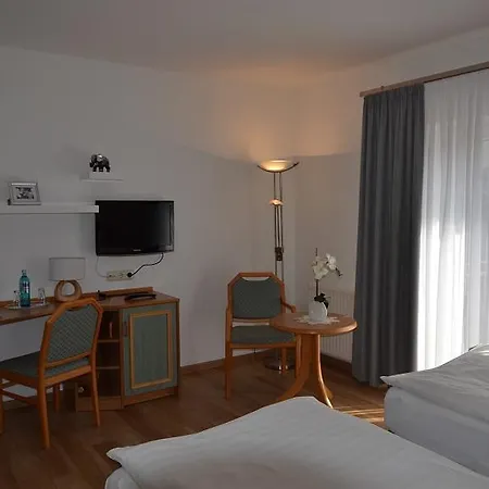 & Restaurant Zur Linde