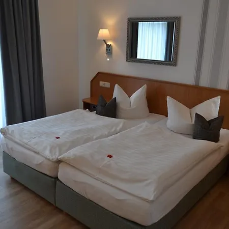 & Restaurant Zur Linde