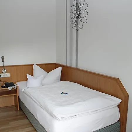 & Restaurant Zur Linde