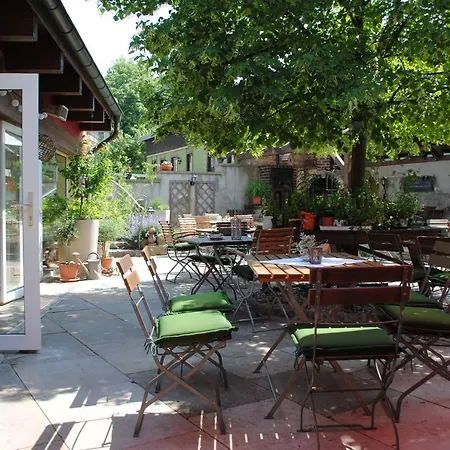 & Restaurant Zur Linde 3*