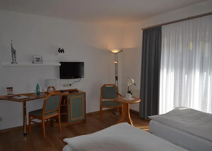 & Restaurant Zur Linde